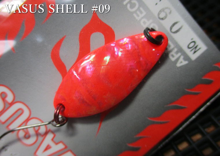 ヴァサス  2g /28mm　#09 蛍光レッド　　＜フィールドハンター FIELD HUNTER＞　□エリア ルアーフィッシング用 スプーン□　VASUS SHELL Spoon 2g　～見て釣る表層ご用達～ -エスプーン-