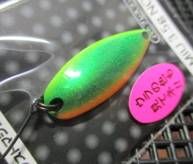 ミュー [マジョーラシリーズ] 3.5g /32mm　#04(セカンドグリーンマジョ)　　＜フォレスト FOREST＞　□エリア ルアーフィッシング用 スプーン□　MAZIORA MIU Spoon 3.5g　～妖しく輝く～　[スプーン専門釣り具店] -エスプーン-