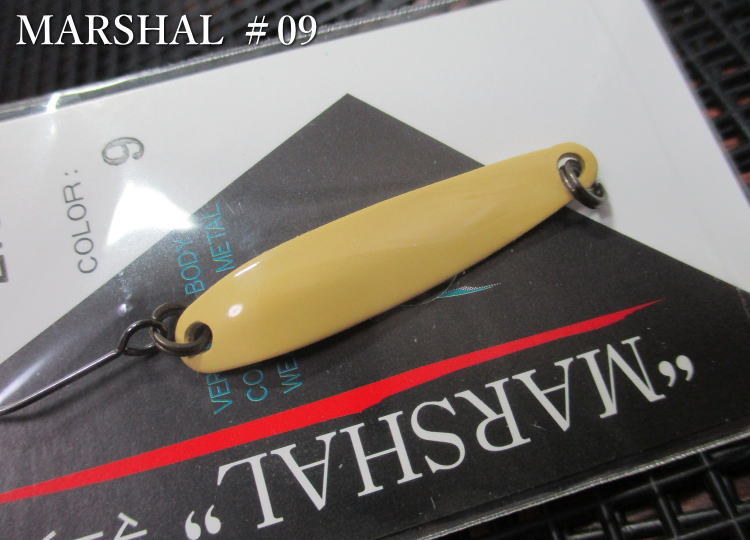 Rakuten - マーシャル 2.3g /34mm　#09（ベージュ） 　＜フォレスト FOREST＞　□エリア ルアーフィッシング用 スプーン□　MARSHAL Spoon 2.3g　～滑らかに泳ぐ細身の～　[スプーン専門釣り具店] -エスプーン-