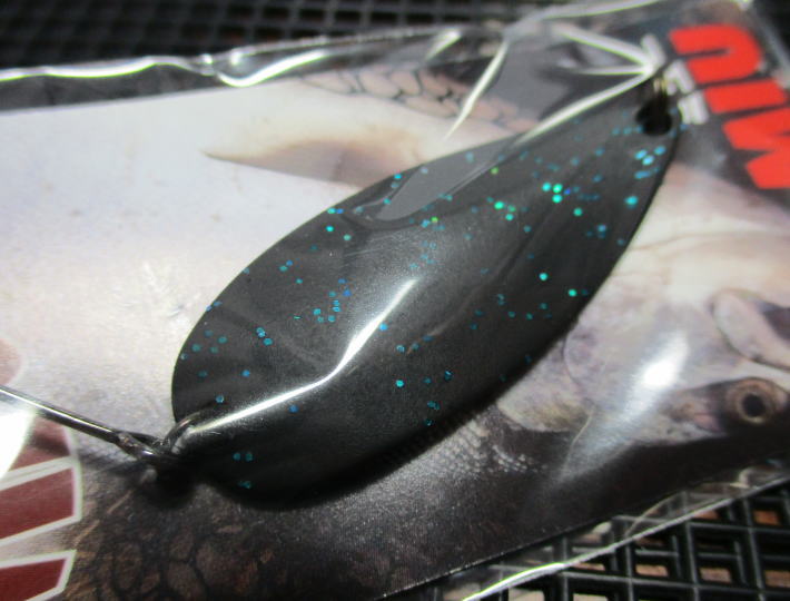 ミュー [ネイティブシリーズ] 8g /43mm　#10（マットブラック/グリラメ）　　＜フォレスト FOREST＞　□ネイティブ ルアーフィッシング用 スプーン□　MIU Spoon 8g　～定評の泳層キープ力～　[スプーン専門釣り具店] -エスプーン-