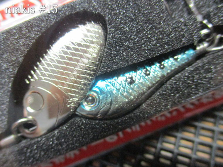 ニアキス 9g　＃15 ブルーヤマメ　　＜スミス SMITH＞　□ネイティブ ルアーフィッシング用 スピナー□　niakis Spinner 9g　～糸ヨレ知らずスピナー～　[スプーン専門釣り具店] -エスプーン- es-poon-10081440 es-poon パッケージ画像