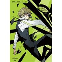 商品種別DVD発売日2010/05/26ご注文前に、必ずお届け日詳細等をご確認下さい。関連ジャンルアニメ・ゲーム・特撮国内TV版永続特典／同梱内容DVD+CD描き下ろしジャケット封入特典：書き下ろし外伝小説Vol.4、キャラクタープロフィールカード＜折原臨也＞、カラーブックレット■映像特典キャスト＆スタッフによるオーディオコメンタリー［小野大輔×福山潤×沢城みゆき×シリーズ構成：高木登］収録内容Disc.101.池袋西口五叉路交差点(3:06)02.憧れの非日常(3:49)03.斜め上を歩け(2:16)04.笑えるほど卑怯な奴(3:26)05.ロシアのヨウジンボウ(5:41)06.池袋最強伝説(3:50)07.声のない叫び(3:31)08.火曜日の夜に(2:19)09.つまずきサンバ(1:42)10.絵の中の少女(4:45)11.ふたりの憧憬(3:15)12.瓶詰めの天使(4:33)13.乾いた前触れ(2:39)14.闇を裂く闇(3:04)15.都会の焦燥(3:32)16.狂い咲きの正義(3:26)17.緑色の記憶(4:23)商品概要シリーズ解説街をさまよう漆黒の首なしライダー！？／舞台は東京・池袋。そこは様々な思惑を腹に抱えた若者たちが集う街。非日常に憧れる高校生、池袋一強い男、情報屋、闇医者、ストーカー。首なしライダーetcが、事件をおこしたり、巻き込まれたり……。アクの強すぎる登場人物が織り成す、予想不可能なハイテンション・サスペンスアクション。『デュラララ！！ 第7話 国士無双』俺だって、始めからこんなだったわけじゃねぇ。自分を抑えきれねぇ、怒りがわくと身体が勝手に動いちまう。ただ静かに暮らしてぇだけなのに、なぜかそれを邪魔するように次から次へと変な連中が喧嘩を売ってきた。なんでだ、どうしてこうなった…。はっきり言っておく。俺は…暴力が嫌いだ！！『デュラララ！！ 第8話 南柯之夢』時々、思う。こちらが眠っているとき、あちらでは目覚めているのではないか。失った首の行方はいまだに分からず、私はひとつであった自分をもう夢にさえみない。こちらとは違う、あちらではどんな景色が見えるのか。何度も繰り返し見る夢の中で、私はそれを確かめようとする。けれど、いつも夢は同じ-。スタッフ&amp;キャスト成田良悟(原作)、ヤスダスズヒト(原作イラスト)、大森貴弘(監督)、高木登(シリーズ構成)、岸田隆宏(キャラクターデザイン)、山田起生(メカデザイン)、山田起生(アクション作監)、高田晃(総作画監督)、伊藤聖(美術)、宮脇裕美(色彩設計)、川面真也(監督補)、田村仁(撮影)、神林憲和(CGプロデューサー)、関一彦(編集)、吉森信(音楽)、ブレインズ・ベース(アニメーション制作)、根元歳三(脚本)、大畑清隆(絵コンテ)、八瀬祐樹(演出)、倉狩真吾(作画監督)豊永利行、宮野真守、花澤香菜、神谷浩史、小野大輔、福山潤、沢城みゆき、中村悠一、梶裕貴、高垣彩陽、寺島拓篤、堀江一眞、黒田崇矢、小山力也、小西克幸商品番号ANZB-9527販売元アニプレックス組枚数2枚組収録時間49分色彩カラー制作年度／国2009／日本画面サイズ16：9LB音声仕様リニアPCMステレオ 日本語コピーライト(C)成田良悟／アスキー・メディアワークス／池袋ダラーズ・MBS _映像ソフト _アニメ・ゲーム・特撮_国内TV版 _DVD _アニプレックス 登録日：2010/01/18 発売日：2010/05/26 締切日：2010/04/13