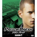 商品種別DVD発売日2010/05/28ご注文前に、必ずお届け日詳細等をご確認下さい。関連ジャンル映画・ドラマ海外ドラマアメリカ永続特典／同梱内容■映像特典特番『壁の向こう側』／「24 シーズ5」第1話『7:00』本編／FOX MOVIE CHANNEL PRESENTS?監房の裏側／メイキング・オブ「プリズン・ブレイク」／ジョリエット刑務所（ロケ地）の歴史／タトゥーの謎／未公開シーン集（6種類）／USA TVスポット集（6種類）／プリズン・ブレイク シーズン2予告編商品概要ストーリーベリックがいないことで、所内では今にも捜索が始まろうとしていた。マイケルは油断していた所長をナイフで脅して捜索をやめさせると、殴って気絶させてクローゼットに押し込める。その後、房へ何事もなかったように戻ると自由時間に続々とメンバーがマイケルのもとへ集合。そして、ついに壁の裏側へと脱出が始まった！ なんとか診療室までたどり着いたメンバーの目の前には、壁から外へ一気に伸びる1本のケーブル。これさえ渡りきれば……。スタッフ&amp;キャストポール・シェアリング(製作総指揮)、ブレット・ラトナー(製作)、ブレット・ラトナー(監督)ウェントワース・ミラー、ドミニク・パーセル、ロビン・タニー、サラ・ウェイン・キャリーズ商品番号FXBJE-33980販売元ウォルト・ディズニー・スタジオ・ジャパン組枚数12枚組収録時間964分色彩カラー字幕日本語字幕 英語字幕制作年度／国2005／アメリカ画面サイズビスタサイズ＝16：9LB音声仕様ドルビーデジタル5.1chサラウンド 日本語 英語 _映像ソフト _映画・ドラマ_海外ドラマ_アメリカ _DVD _ウォルト・ディズニー・スタジオ・ジャパン 登録日：2010/03/19 発売日：2010/05/28 締切日：2010/04/15