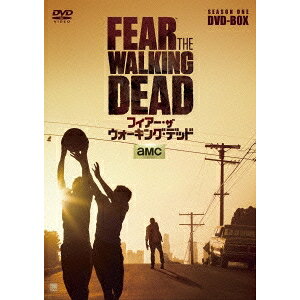商品種別DVD発売日2016/08/05ご注文前に、必ずお届け日詳細等をご確認下さい。関連ジャンル映画・ドラマ海外ドラマアメリカ商品概要シリーズ解説FEAR BEGINS HERE！／非常事態発生！／世界は、なぜ破滅に向かっていったのか？！「ウォーキング・デッド」と同じ設定、世界観。シリーズエピソード第1話 パイロット版／第2話 近くて遠い／第3話 犬／第4話 消えぬもの／第5話 コバルト／第6話 善者『フィアー・ザ・ウォーキング・デッド』マディソン・クラークは高校の進路指導カウンセラー、英語教師のトラヴィス・マナワは、そのボーイフレンド。アリシアはマディソンの娘、息子ニックは麻薬中毒というぎくしゃくした家族が、ゾンビ(ウォーカー)による世界の破滅に直面する。平和な世界が崩れ去り、差し迫る恐怖の中を彼らはどう生き延びていくのか……。世界は、なぜ破滅に向かっていったのか？本家「ウォーキング・デッド」では、謎のままである文明崩壊までの過程が、リアルかつ丁寧に描かれる。スタッフ&amp;キャストゲイル・アン・ハード(製作総指揮)、ロバート・カークマン(製作総指揮)、グレッグ・ニコテロ(製作総指揮)キム・ディケンズ、クリフ・カーティス、フランク・ディレイン、アリシア・デブナム＝ケイリー、エリザベス・ロドリゲス、メルセデス・メイソン商品番号DABA-4973販売元KADOKAWA組枚数3枚組収録時間298分色彩カラー字幕日本語字幕 吹替字幕制作年度／国2015／アメリカ画面サイズ16：9LB音声仕様ドルビーデジタル5.1chサラウンド 日本語 英語 _映像ソフト _映画・ドラマ_海外ドラマ_アメリカ _DVD _KADOKAWA 登録日：2016/05/13 発売日：2016/08/05 締切日：2016/06/14