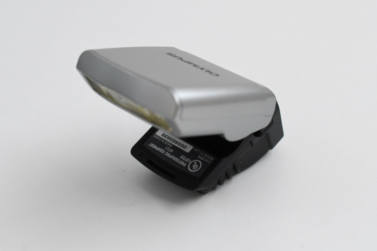【中古】 OLYMPUS オリンパス 4FS1 シルバー エレクトロニックフラッシュ (f00640)