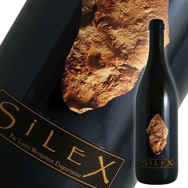 Information 品名 VDF シレックス / ディディエ・ダグノー ワイン名（原語） DAGUENEAU　 / Silex タイプ 白ワイン・辛口 内容量 750ml 産地 フランス・ロワール 品種 ソーヴィニヨン・ブラン 商品説明 プイィ・フュメ最上の生産者として名を馳せるダグノー。ディディエは2008年に亡くなり、その後を息子のルイ・バンジャマンが継いでいます。父譲りの才能を持ち、2016年には”レヴュー・デュ・ヴァン・ド・フランス”誌のワインメーカー・オブ・ザ・イヤーを受賞。 ダグノーのワインで最も古くからあり、ワイナリーを代表する作品がこの「シレックス」。シレックスとはエチケットに描かれているとおり石・土壌の名。サン＝タンドランの丘の上に位置するブドウ畑です。二酸化ケイ素を多く含むこのシレックス土壌が畑を特徴づけています。溌剌とした酸味に凝縮した旨み、鉱物的なミネラル感を備えた白。 備考 気温の高い時期はクール便での配送をお勧めいたします。プイィ・フュメ最上の生産者として名を馳せるダグノー。ディディエは2008年に亡くなり、その後を息子のルイ・バンジャマンが継いでいます。父譲りの才能を持ち、2016年には”レヴュー・デュ・ヴァン・ド・フランス”誌のワインメーカー・オブ・ザ・イヤーを受賞。