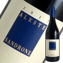 Information 品名 バローロ アレステ ルチアーノ サンドローネ ワイン名（原語） Barolo Aleste SANDRONE LUCIANO タイプ 赤ワイン・フルボディ 内容量 750ml 産地 イタリア・ピエモンテ州 品種 ネッビオーロ 商品説明 「カンヌビ・ボスキス」から生まれる最上のバローロ バローロにテロワールの概念を持ち込んだ伝説的生産者であるサンドローネ。緻密な果実味と雄大で堅固なボディを纏った革新的単一畑キュヴェ。サンドローネが設立当初より作り続けるトップ・キュヴェです。以前はカンヌビ・ボスキスとしてリリースされていましたが、2013年から「アレステ」という名前に変更されました。10年以上の熟成にも耐える高いポテンシャル、濃厚で緻密、細かく目の詰まった果実味に十分なタンニンを備えます。 備考 ・気温の高い時期はクール便での配送をお勧めいたします。 ・在庫状況によりヴィンテージが最新のものに切り替わる場合はございます。予めご了承頂けますようお願い申し上げます。　ルチアーノ・サンドローネ　SANDRONE LUCIANO ルチアーノ・サンドローネのストーリーは非常にシンプルなものです。 大手ネゴシアンで長くセラーの仕事に従事した後、バローロの中心にあるカンヌビの畑を買うチャンスが突然訪れました。 最初の収穫は1978年、初めて自ら造ったワインに感銘を覚えました。 その後少しずつ畑が増え、毎年造り続けるうち、次第に認知されるようになりました。 ルチアーノと弟のルカは素晴らしいワインを造るために努力し続け、今日、この功績は世界中で認められ、毎年素晴らしい評価を得ています。 キーワードはバランスです。 セラーにおける伝統と革新、ワインにおけるエレガンスとボディ、ビジネスにおける国際的な取引と人間同士の付き合い。 カンヌビの麓にある新しい醸造所は近代的な設備を備え、バローロ、ランガ、ロエロの地区に最上の畑を所有しています。 全てのワインは固有の土壌、ミクロクリマ、酵母を持つ個々の区画を表現したものです。 それぞれの畑を理解し、日々注意を払い、尊重することによって初めてその個性をワインに映し出すことができるのです。 エステートワインがメインのラインナップです。