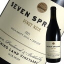 Information 品名 セブン スプリングス ピノ ノワール エオラ アミティ ヒルズ / イヴニング ランド ワイン名（原語） Evening Land Vineyards Pinot Noir Seven Springs Vineyard Eola Amity Hills タイプ 赤ワイン・ミディアムボディ 内容量 750ml 産地 アメリカ・オレゴン 品種 ピノ・ノワール 商品説明 セブン・スプリングスのピノ・ノワールのブドウは、ほとんどが高樹齢で自根のブドウです。1982年に植樹されたポマール・クローンで、鉄分を多く含む火山性のJory 土壌です。灌漑は一切行わずに栽培され、収穫と選果は全て手作業で行われます。ほぼ100% 除梗を行いました。 セブン・スプリングスのピノ・ノワールは飲んでいてワクワクするワインです。とてもピュアでエレガントです。鮮明な赤果実とバラの花ビラ、茶葉、森林のアロマがあります。口に含むと生き生きとしていて、しっかりと感じられるタンニンと酸がバランス良く余韻に残ります。 ■醸造： ほぼ100% 除梗、パンチダウンとパンプオーバーは行わない ■醸造容器： 密閉コンクリートタンク ■発酵： 土着酵母 ■熟成： バリック旧樽で7 ヶ月間 備考 気温の高い時期はクール便での配送をお勧めいたします。　イヴニング・ランド・ヴィンヤーズ　Evening Land Vineyards 「ドメーヌ・ド・ラ・コート」で名を轟かせるサシ・ムーアマン＆ラジャ・パーが生み出すエレガントなスタイル 「イヴニング・ランド」は探求し続ける完璧な庭のシンボルです。 ギリシャ神話の時代から現代まで、イヴニング・ランドは必然的にアメリカの西海岸に導く、アドベンチャーとロマンスを伴った同義語です。 オレゴンのウィラメット・ヴァレーのエオラ・アミティ・ヒルズにあるセブン・スプリングス・ヴィンヤードの80エーカー（32ha）の畑にはピノ・ノワールとシャルドネ、ガメイ・ノワールが栽培されています。 イヴニング・ランドが全てを所有するこのヴィンヤードは、オレゴン州屈指のブドウ畑として知られ、米国のFood&Wine誌によって、アメリカを代表する畑のトップ10に選ばれています。 また、ワイン・アドヴォケート誌にも「オレゴンで最も優れた畑の一つであり、毎年安定したクオリティのブドウが実る畑」とされている、特別な畑です。 東向きの斜面にあるセブン・スプリングスは1983年から植樹が始まり、土壌はオレゴンの典型的な火山性の赤土です。 若樹と古樹の比率のバランスがとても良く、様々なミクロクライメートを持つ区画からは多種多様なブドウが収穫されます。 バイオダイナミックで栽培を行うセブン・スプリングスの自社畑から完全なエステート・ワインを生産します。 イヴニング・ランドの設立当初は、ブルゴーニュ・ミュルソーの偉大な造り手であり、世界の白ワイン生産者TOP5の一つとも言われる「コント ・ ラフォン（Comtes Lafon）」のドミニク・ラフォンが初めて海外でワイン作りに携わったプロジェクトとして知れ渡りました。 現在では、カリフォルニアのサンタ・リタ・ヒルズの人気ワイナリー「ドメーヌ・ド・ラ・コート」を率いるアントレプレナーとしても知られるラジャ・パー氏と、敏腕ワインメーカーのサシ・ムーアマン氏がイヴニング・ランドの経営と醸造を担当します。 彼らの影響で、ワインは限りなくヨーロッパに近いスタイルになり、今、オレゴンで最も注目されているワイナリーと言っても過言ではありません。