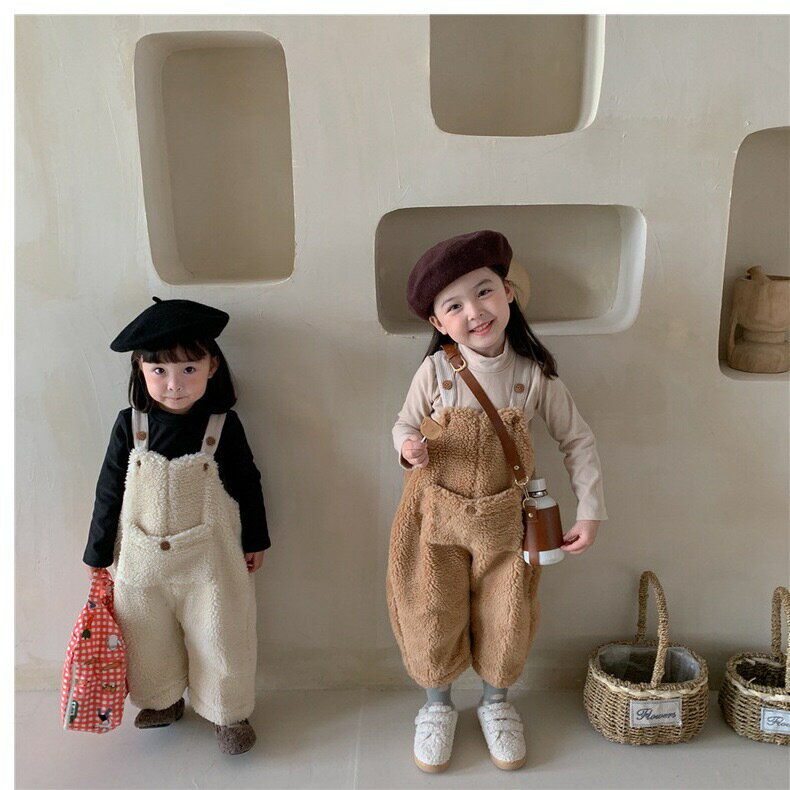 【クーポン配布中】キッズ サロペット ボア もこもこ 裏起毛 ベビー 男の子 女の子 オーバーオール キッズ 秋冬 秋 冬 春 ズボン ロンパース 子供服 子ども服 ロングパンツ ロンパース オールインワン 無地 シンプル 韓国 ベビー服 80 90 100 110 120 送料無料 2