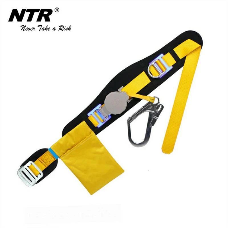 墜落制止用器具 巻取式ランヤード ワンハンドリトラ ワンタッチバックルタイプ ロック装置付 スチール..