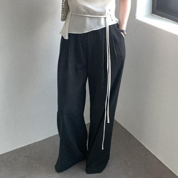 ボルチストライプピンタックスラックス パンツ レディース｜韓国 HEYLADY｜コーディブック