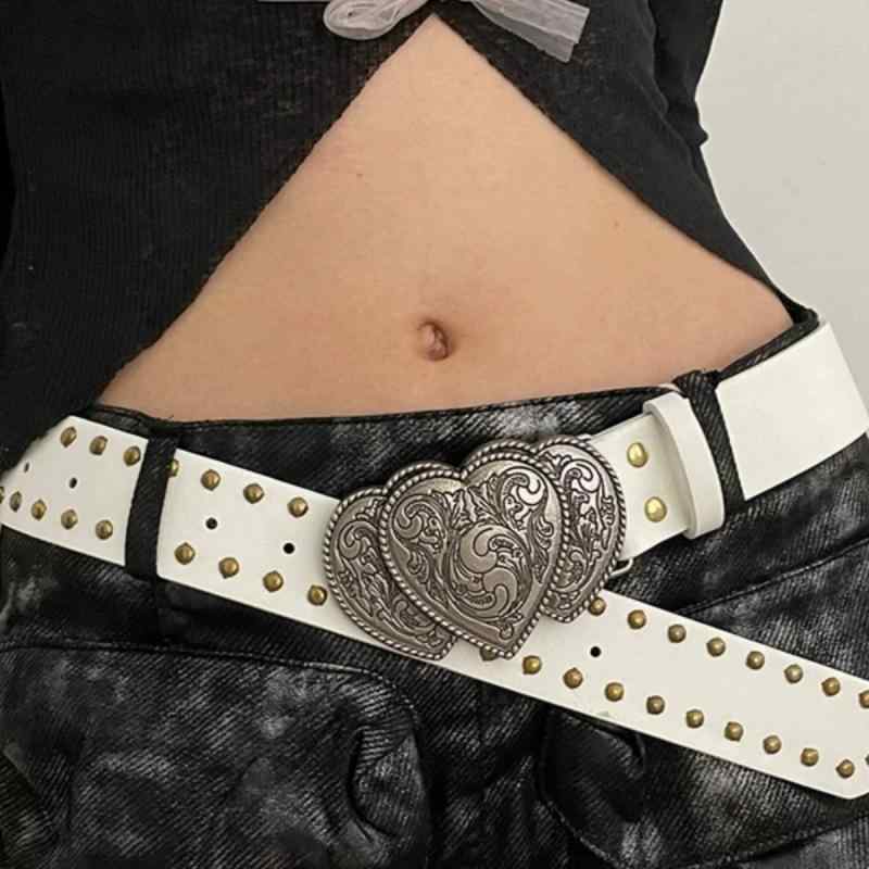 ベルト レディース アメリカンレトロ パンク ロック スタッズ ハート サブカルチャー Y2K クール系 高級感 PUレザー 万能 カジュアル ストリート ホワイト ブラウン ブラック