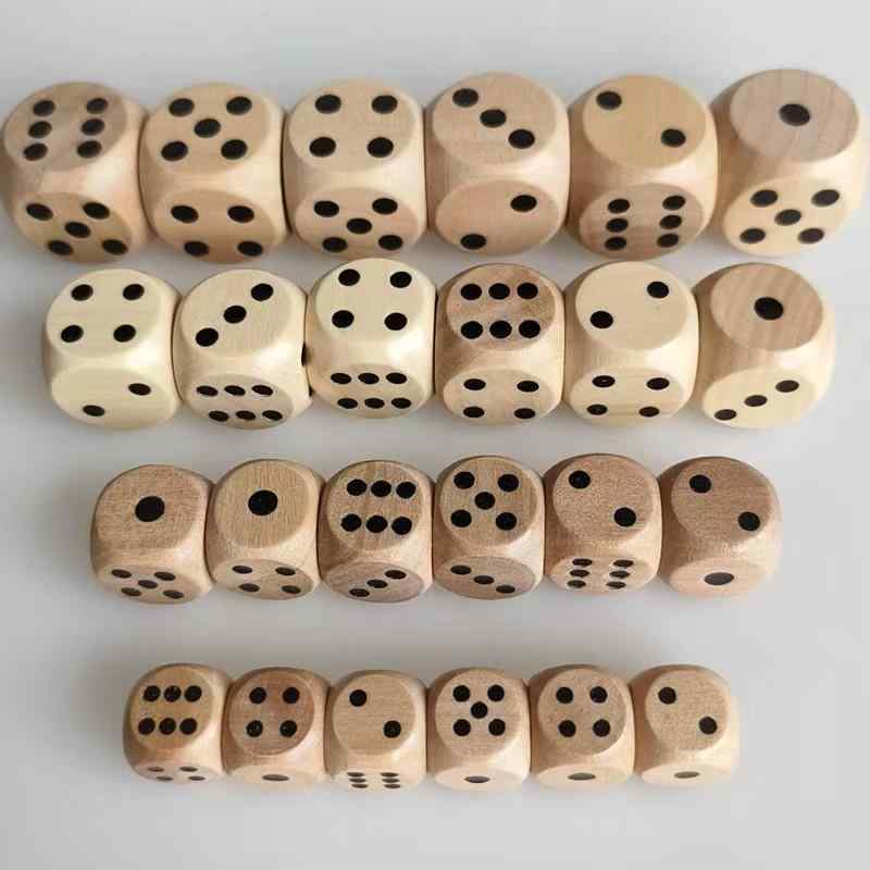 サイコロ チタン合金 金属製 高耐久 軽量 アクセサリー メーカー 16 mm 木の 色の サイコロの 点数の ..