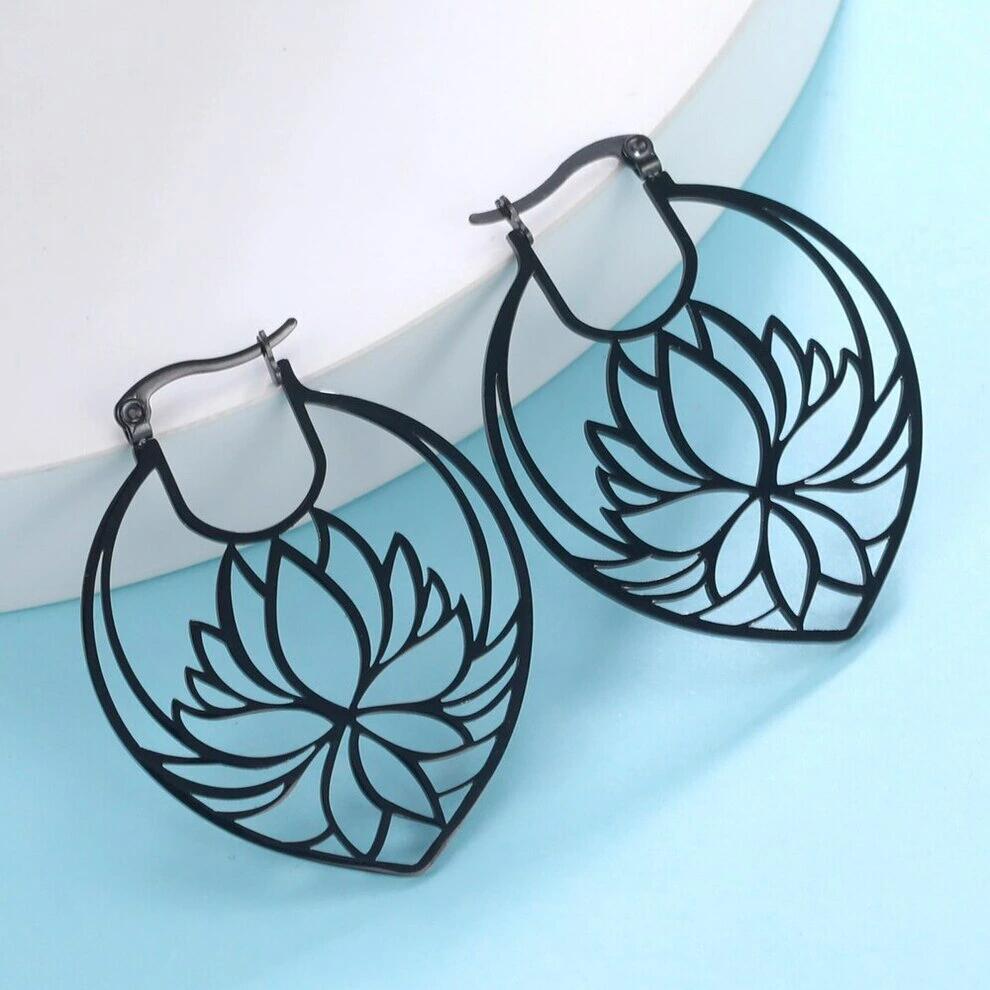 【クーポン利用で2890円】 ピアス 花 フラワー ステンレス スイレン プラント フープ リング ハス 植物 レディース 女性 ロータス すいれん はす 蓮 ライフ ヨガ ヒーリング 瞑想 ジュエリー スチール