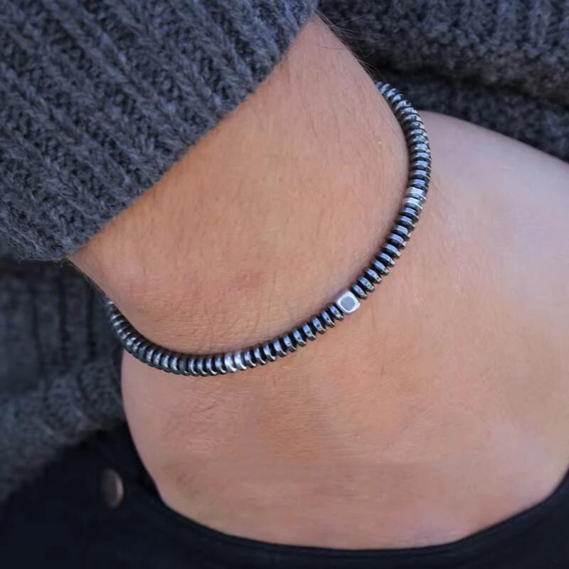 【送料無料】 バングル ブレスレット ストーン ビーズ レディース メンズ ヘマタイト スリム 織り