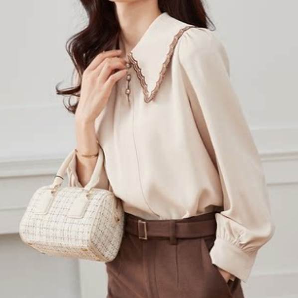 きれいめ 旅行 かわいい モテ 上品 デート 大人 存在感 スタイル ファッション 流行 トップス トレンド お出かけ 大人可愛い お洒落 コーデ おしゃれ シンプル 女子会 着回し 休日 カジュアル インスタ映え