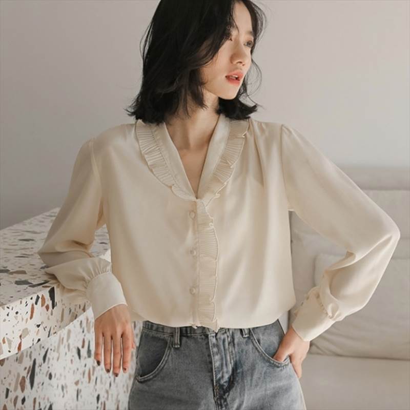 インスタ映え 休日 上品 女子会 旅行 お出かけ シンプル デート かわいい モテ コーデ きれいめ 存在感 おしゃれ トレンド カジュアル ファッション 大人 お洒落 流行 トップス 大人可愛い スタイル 着回し