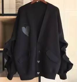 ボタン 緑 個性的 春 Vネック 襟なし 上着 ノーカラー トップス 秋 黒 グリーン レディース 長袖 柄あり ドロップショルダー ハート柄 萌袖 前開き アウター BIGシルエット ポケット フリル 羽織り ブラック 落ち感 お尻カバー