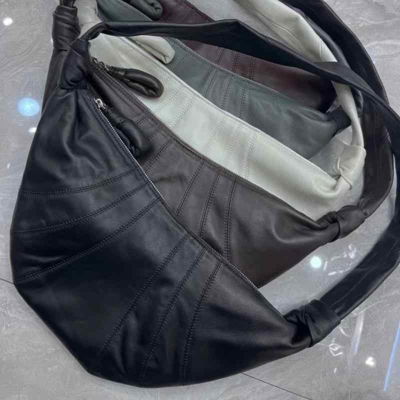 ドレープ ショルダーバッグ グリーン クロワッサン型 餃子型 牛角 本革 レディース レッド ホワイト ブラウン ハンドバッグ ブラック 羊革 鞄 斜めがけ 肩掛け