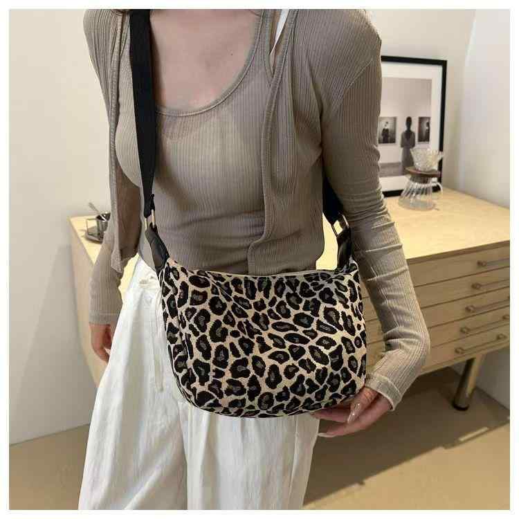 Rakuten - レディース ファッション ハンドバッグ バッグStreet ポリエステル 鞄 秋冬 中型 手提げ カジュアル