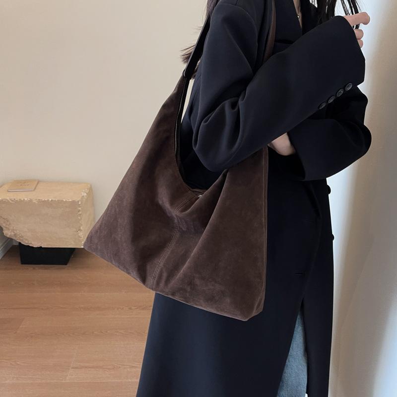 Rakuten - ブラウン 通勤 コーヒー色 トートバッグ ショルダーバッグ 鞄 ブラック スエード 肩掛け 普段使い 大容量 レディース