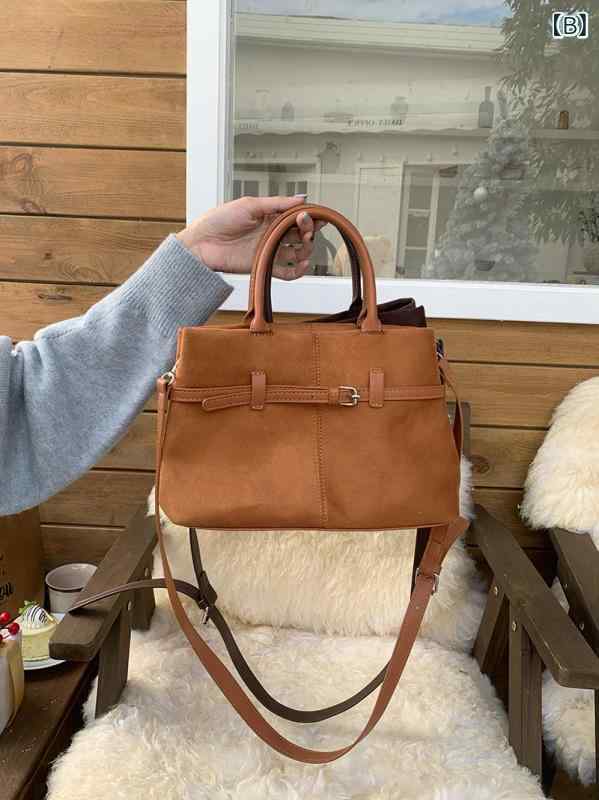 �ȡ��ȥХå� ��ǥ����� ���� ��������Ĵ ������ �� �̶� ���ݤ� �Ф᤬�� �����ҡ��� �֥饦�� PU�쥶�� ΢�ϥݥꥨ���ƥ�