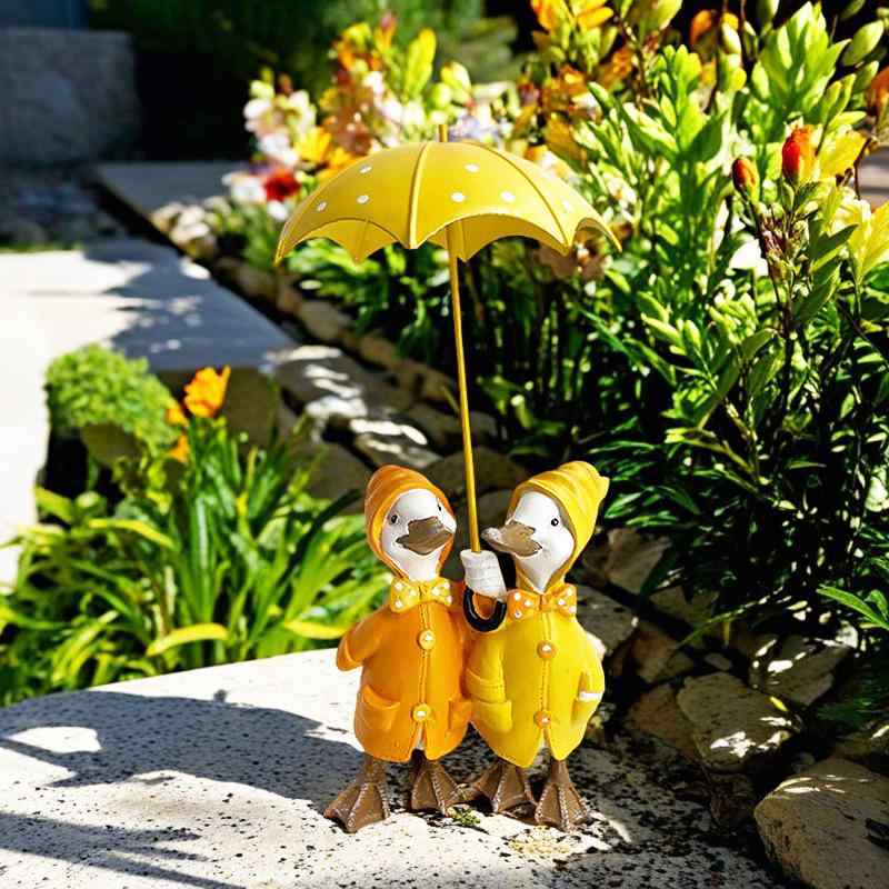 楽天いーしょっぷ柳置物 北欧 アヒル ガーデン 庭 樹脂製 カートゥーン 動物 雑貨 かわいい オブジェ 玄関 リビング テレビ台