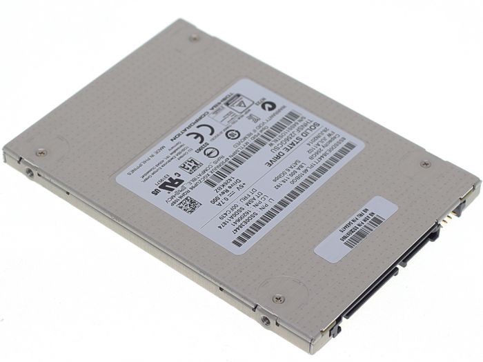 東芝 2.5インチ SOLID STATE DRIVE THNSFJ256GCSU 256GB SATA 内臓SSD　増設SSD　送料無料【中古】