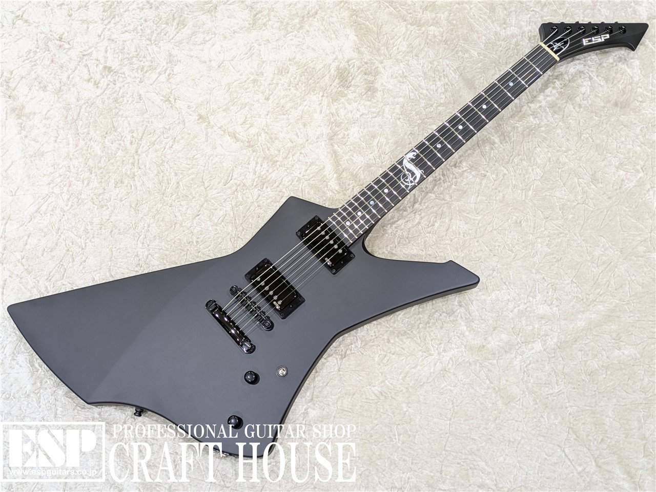 ESP SNAKEBYTE / Black Satin 