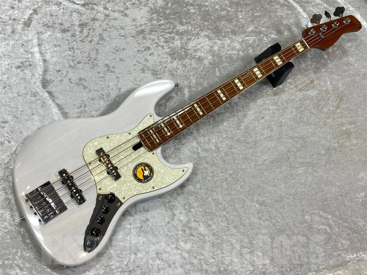 【即納可能】Sire V8 4st / WB【ESP直営店】[ESP Guitar Workshopより発送]