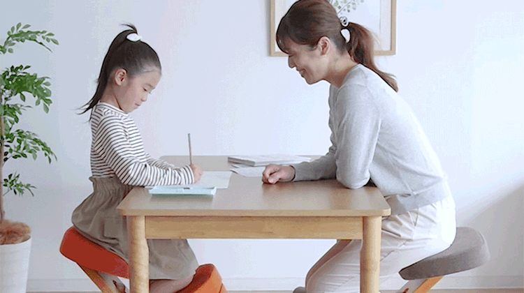 子供椅子 プロポーションチェア CH-N88W 子供用いす 椅子 おしゃれ チェア 姿勢補正 お子様 子供 学習 宮武製作所 インテリア 家具 部屋 かわいい 可愛い 収納 キュート 姿勢矯正 背伸び 勉強机の椅子 シンプル キッズソファ キッズ椅子 [3]