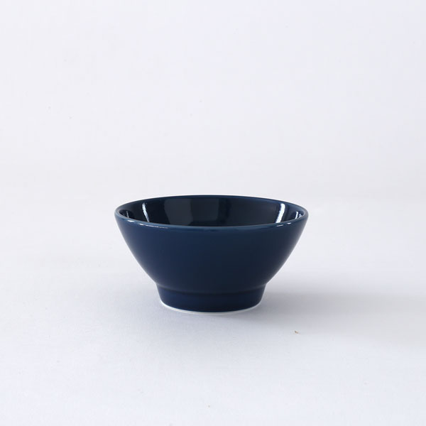 【ブラックフライデークーポン配布中】【波佐見焼 磁器】コモン 飯碗(ネイビー)【common 皿 食器 飯碗 ..