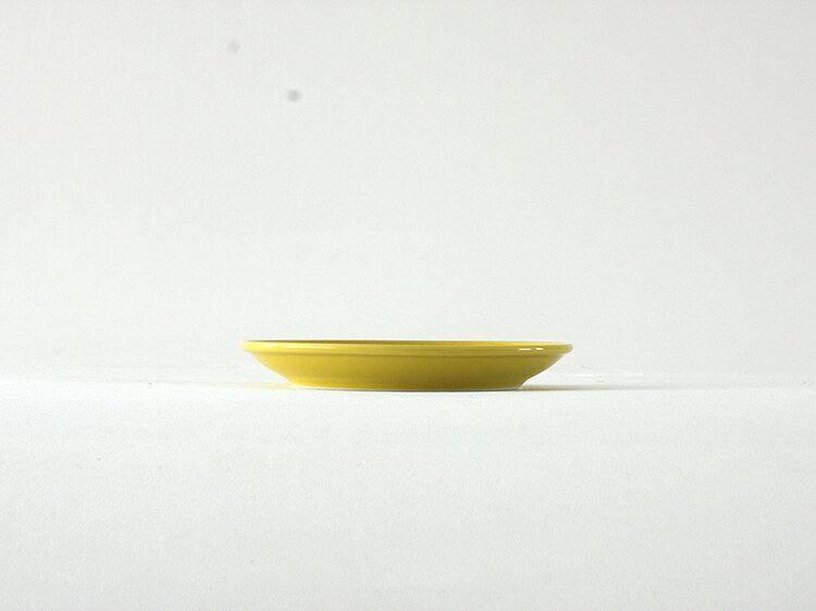 【限定クーポン配布中】【波佐見焼 磁器】コモン プレートφ150mm (イエロー)【食器 common plate 皿 yellow 角田陽太 洋食器 長崎県】 esprit-store-10003467 esprit lifestyle store サンプル画像3