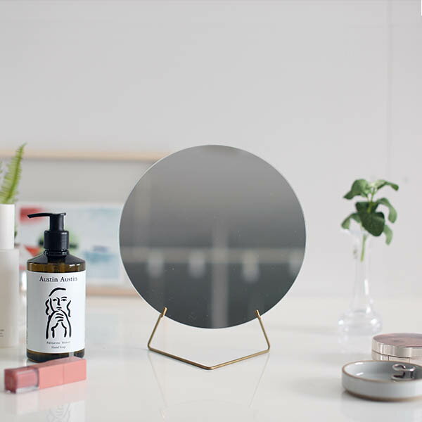 【0のつく日 クーポン】【鏡】MOEBE ミラー（φ20cm ブラス）【ムーベ MIRROR BRASS 真鍮 鏡 スタンド 丸形 デンマーク 北欧 おしゃれ】