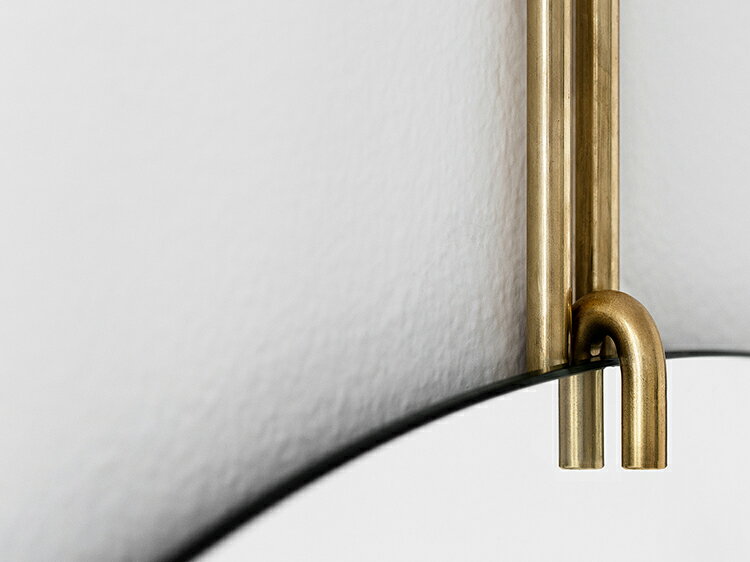 【マラソン限定クーポン】【鏡】MOEBE ウォールミラー(φ30cm ブラス)【ムーベ MIRROR BRASS 真鍮 鏡 スタンド 丸形 デンマーク 北欧 おしゃれ】 [3]