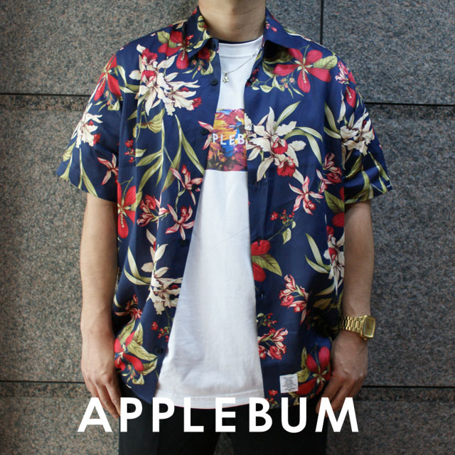 【ショップレビュー4.9超えの高評価】 APPLEBUM正規取扱店 【本物・正規品】 新品 アップルバム APPLEBUM Island Flower S/S Shirt フラワー 花柄 半袖シャツ NAVY ネイビー 紺 メンズのサムネイル