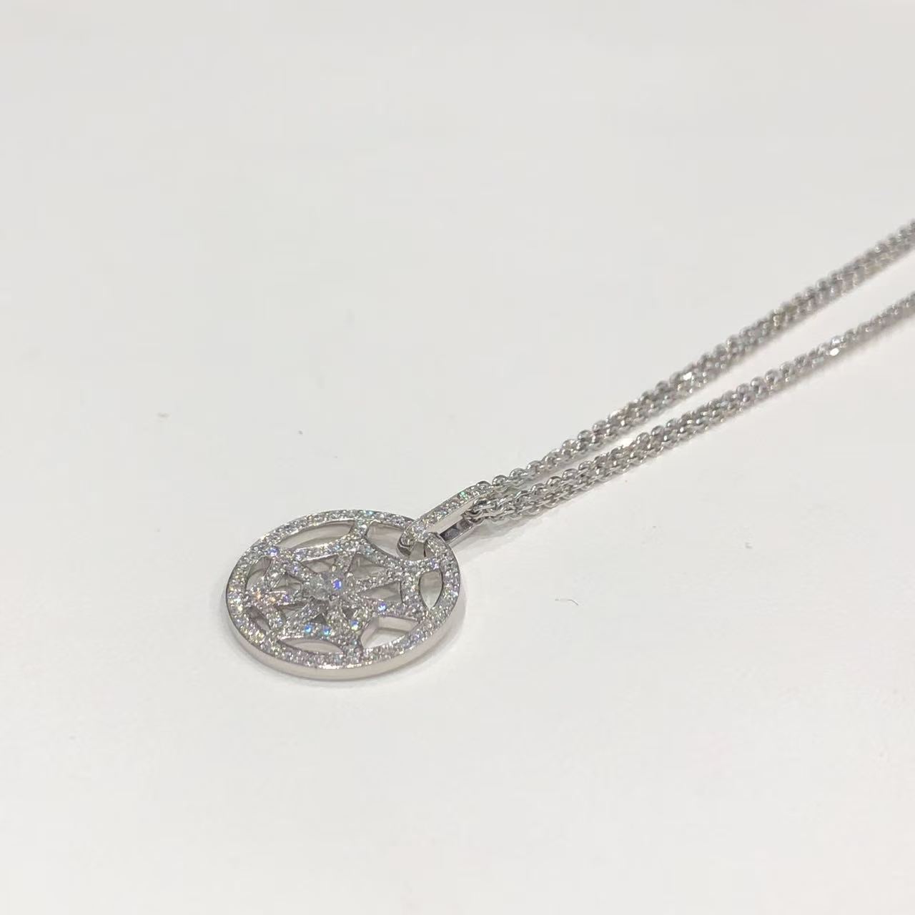 ショーメ CHAUMET アトラップ・モワ スパイダーウェブ ペンダントネックレス K18WG ダイヤモンド ダイヤ ダブルチェーン レディース 42cm