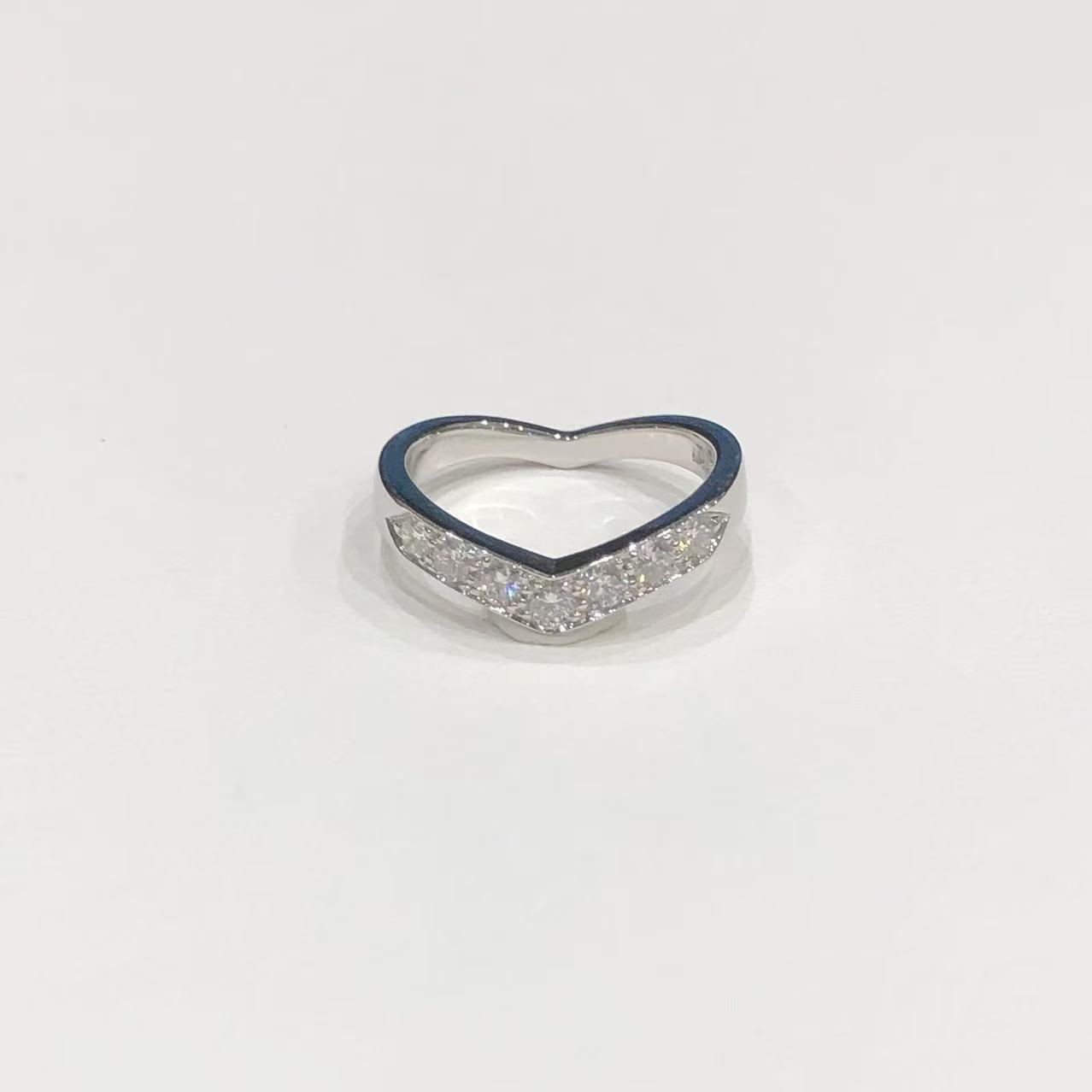 楽天市場】ティファニーvバンドダイヤモンドリングの通販