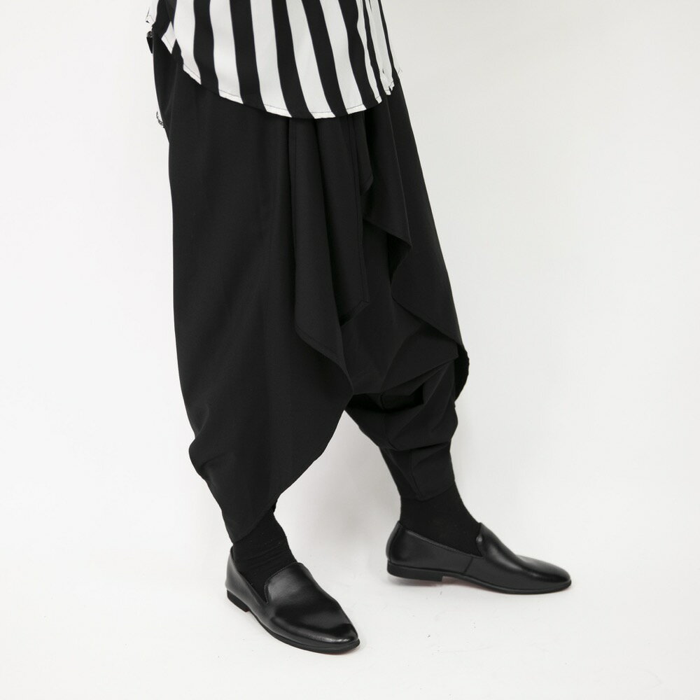 【Le sucood】フラップスカート付きドレープサルエルパンツ ワイドシルエット 9分丈 変形レイヤード モード 黒 レディース メンズ スカーチョ バルーンパンツ マキシ丈 ドレープパンツ スカートパンツ フリル