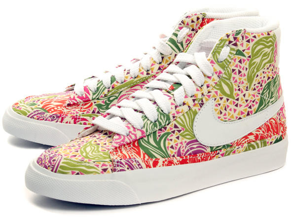 NIKE WMNS BLAZER MID PRMナイキ ウィメンズ ブレザー ミッド プレミアム ピンク白