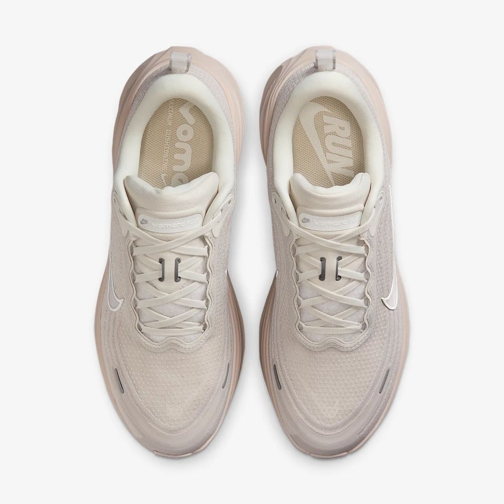 NIKE VOMERO PLUSナイキ メンズランニングシューズ 25-12-S#70