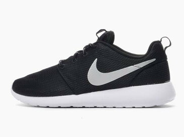 NIKE WMNS ROSHE ONEBLACK/WHITE/METALLIC PLATINUMナイキ ウィメンズ ローシワン 黒白銀