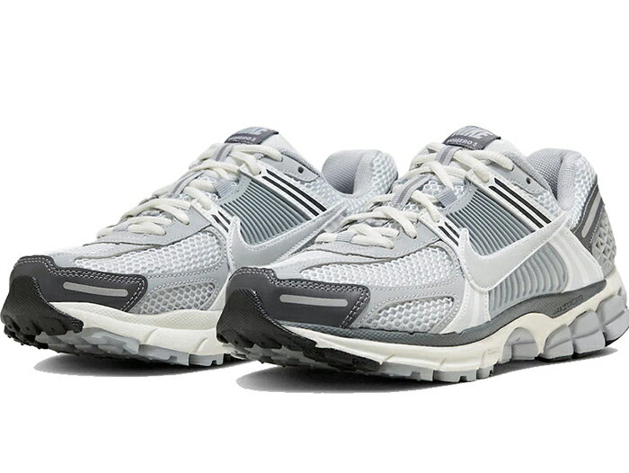 NIKE WMNS ZOOM VOMERO 5ナイキ ウィメンズ ズーム ボメロ 5白灰 PURE PLATINUM/METALLIC SILVER