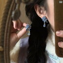 ピアス 金属アレルギー対応 レディース 鈴蘭 すずらん 花 揺れる モチーフ レジン 樹脂ポスト 軽量 小ぶり 清楚 上品 大人可愛い ハンドメイド 普段使い フォーマル ギフト 誕生日 結婚式 入学式 卒業式