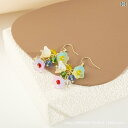 ピアス 鈴蘭 すずらん レディース 花 揺れる レジン 樹脂 金属アレルギー対応 痛くない 軽い 小ぶり 大人可愛い 清楚 上品 ハンドメイド かわいい フォーマル 普段使い ギフト 結婚式 卒業式 入学式