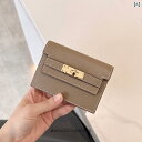 レディース カードケース 本革 大容量 牛革 高級感 薄型 スリム 軽量 コンパクト 名刺入れ スキミング防止 RFID対応 プレゼント ギフト 誕生日 記念日 母の日 就職祝い 入学祝い 女性用 小銭入れ ファスナー付き ポイントカード クレジットカー