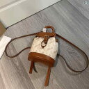 レディース リュック 小さめ 本革 牛革 高級感 上品 きれいめ 大人 女性 大容量 軽量 通勤 通学 旅行 おしゃれ コンパクト ミニリュック 革 レザー 黒 茶色 ベージュ ブランド風 シンプル カジュアル 20代 30代 40代 50代 プレゼント|詳細画像