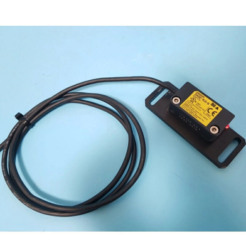 Rakuten - 新品★送料無料★OMRON オムロン D40Z-1C2-S 用セーフティドアスイッチ（非接触式★1年保証
