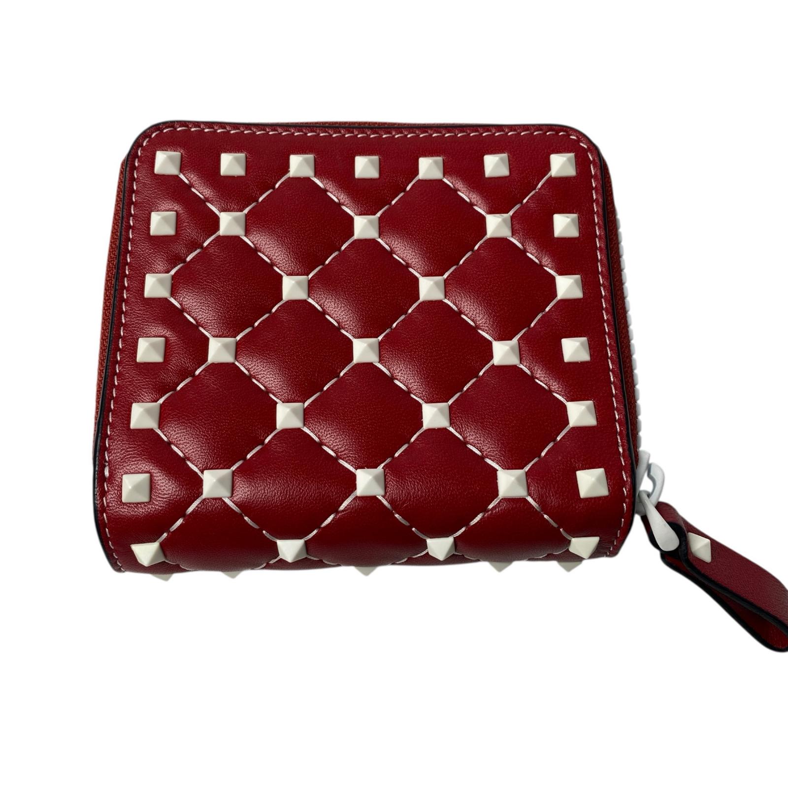B, C, D, G, J, L, S, T, Z - 美品 ヴァレンティノガラヴァーニ valentino garavani 二つ折財布 ロックスタッズ レディース【中古】