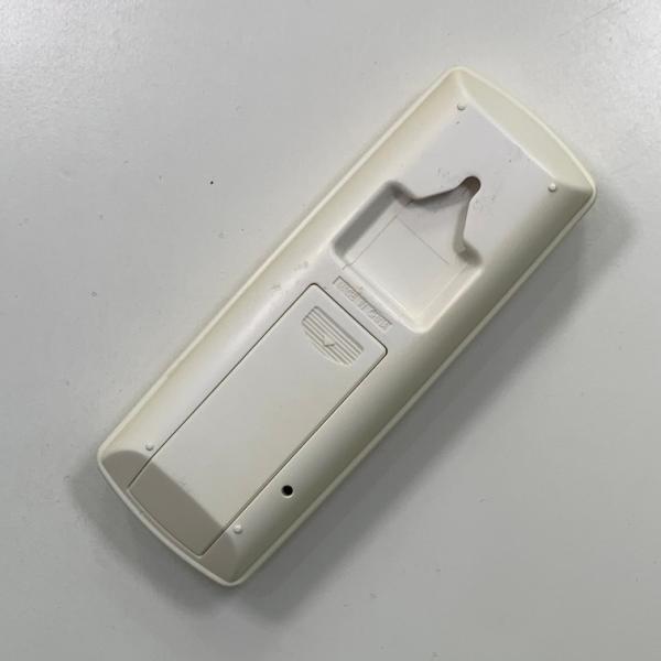 C2M628 エアコン リモコン / Daikin ダイキン ARC468A3 冷房 暖房 動作確認済み 即...